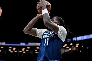 半節(jié)時(shí)間打花！里德正面遠(yuǎn)距離三分轟進(jìn) 森林狼第二節(jié)以16-0開局