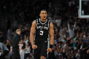 太猛了！凱爾登·約翰遜12投9中&三分5中3 高效砍下25+7