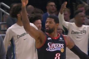 誰敢橫刀立馬？！喬治手感火熱開場不到3分鐘4中4個人連得11分