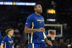 美記：霍福德糟糕的表現(xiàn) 促使勇士在交易截止日期前積極尋求中鋒