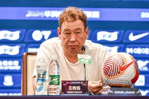 斯盧茨基：中超收官戰(zhàn)重要性不言而喻，我認為我們已經準備好了