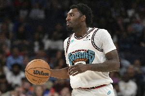 完全擊潰了對(duì)手！韋爾斯妙傳威廉姆斯壓哨暴扣得分