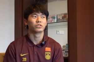 胡荷韜：其實(shí)傷病并沒有完全好，再把自己當(dāng)年輕球員是一種松懈