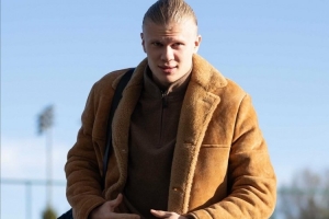 冬季裝扮！哈蘭德社媒曬照：冬天要來了/已經(jīng)到了！