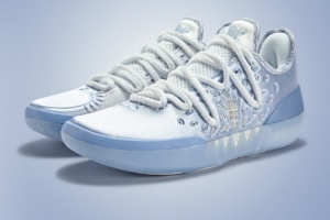 顏值如何？ 約基奇簽名鞋Joker 2 丹佛配色 有讓你聯(lián)想到掘金嗎