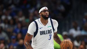 感覺這籌碼不太夠啊！美記提交易方案：公牛出3將+2首輪換濃眉等