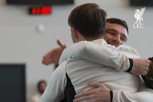 ??心情太好了！羅伯遜直通世界杯后回歸利物浦訓(xùn)練