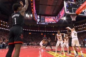 虧到姥姥家！火箭剩0.2秒進(jìn)攻時間 掘金發(fā)球前犯規(guī)&送火箭1+1