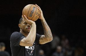 砍14分12板！凱沙·約翰遜：堅(jiān)持做自己 打出熱火式的籃球