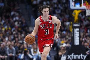 苦苦支撐！吉迪半場7中4拿到全隊最高10分4板4助 三分1中1