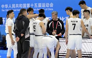 鄭永剛：備賽的時候會出現(xiàn)人員不齊整的困難 球員沒在落后時泄氣