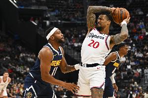 休賽期贏麻了 一開(kāi)打全是詐騙犯？這大洛&科林斯沒(méi)一個(gè)行?。? >
                                        </div>
                                    </div>
                                                                        <div   id=