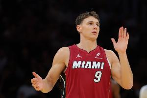 斯波：拉松是攻防兩端串聯(lián)者 進(jìn)攻自信心在提升防守有關(guān)鍵表現(xiàn)