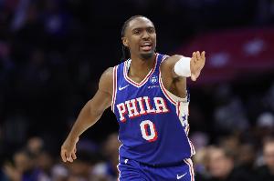 進(jìn)階！馬克西本季場(chǎng)均得分&三分?jǐn)?shù)排第二 得分等三項(xiàng)數(shù)據(jù)排前五