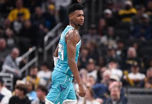 誰能止連敗？ESPN勝率預(yù)測(cè)：殘陣快船僅47.4% 黃蜂米勒復(fù)出52.6%