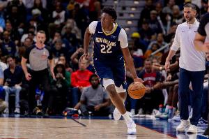 20歲330天！奎因單場(chǎng)至少20分10助攻 NBA歷史最年輕中鋒