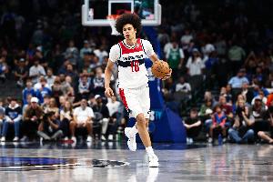 表現(xiàn)糟糕！凱肖恩·喬治半場4中1&三分2中0僅得2分 出現(xiàn)4次失誤