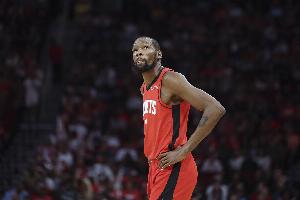 首節(jié)全隊(duì)23中6得12分&5失誤！火記：這是本季火箭打得最差的一節(jié)