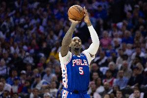 莊神都把三分當(dāng)常規(guī)武器！生涯場(chǎng)均0.2次出手 本賽季場(chǎng)均投1.3次