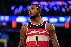 時(shí)間不多&效率挺高！惠特摩爾出戰(zhàn)17分鐘 9投5中砍下11分