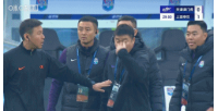 不滿(mǎn)判罰！津門(mén)虎教練組向裁判抗議阿蘇埃此前的搶斷