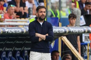 小法：迪奧帶傷被塞內(nèi)加爾征召結(jié)果現(xiàn)在又傷了，他不該參加非洲杯