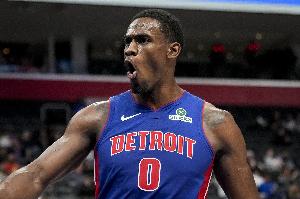 真硬??！杜倫強吃特納轉身上籃打成2+1 分差達到20分