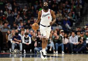 真淚目了！哈登：我只是想找到贏(yíng)球的方法 籃球就是我的生命