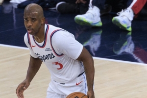 仙路盡頭誰為峰！保羅本賽季場(chǎng)均僅2.5分1.8板3.3助