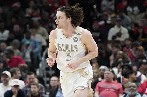 手還是涼的！吉迪半場5中1&罰球4中4拿到6分 另有6板4助2斷