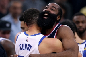 今夕是何年？哈登近5場(chǎng)場(chǎng)均轟38.4分7板7.8助 庫(kù)里35.2分4.6助