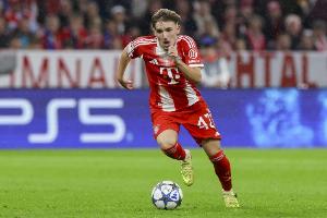 卡爾：追趕梅西還有很長(zhǎng)的路要走，他是我的偶像