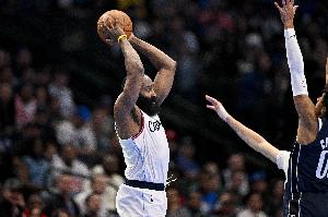 ??哈登爆砍35分 創(chuàng)本賽季任意球員上半場(chǎng)得分新高