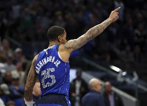 4中0后7中4！華盛頓半場拿到8分4板3助1斷2帽 正負(fù)值+2