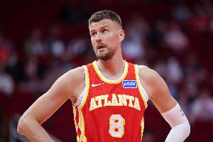 連線上了！杰倫·約翰遜不看人傳球 助飛波爾津吉斯空接暴扣