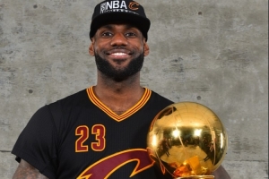 12詹&16詹&18詹哪個(gè)更強(qiáng)？庫班：2016年 他們1-3落后逆轉(zhuǎn)