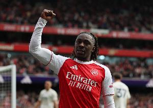 德比首秀戴帽！埃澤：做夢都不敢想象這樣的時刻 我本應該打進4球