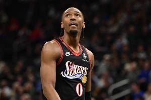 頂不??！馬克西23中10砍27分6助&格萊姆斯14中6拿到15分3助