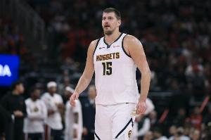 戈登傷缺！媒體人：約基奇44分都贏不了球 后面得把他逼成什么樣