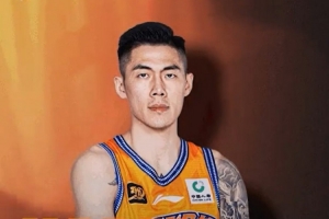 真摯的祝福！祝上海男籃球員劉錚35歲生日快樂！????