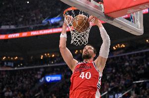 內(nèi)線巨獸！祖巴茨連續(xù)得分打停騎士