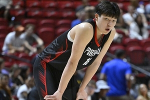 解說：最后跑不動了 是直接導(dǎo)致楊瀚森沒法得分上雙的最重要原因