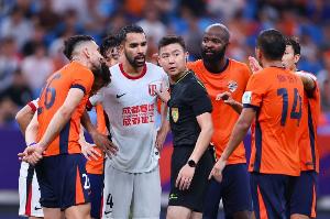 足球報：徐正源亞冠面臨陣容厚度的挑戰(zhàn)，德爾加多即將離隊