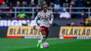 對(duì)陣托特納姆熱刺上演帽子戲法！埃澤是1978年以來(lái)阿森納首人