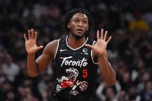 先發(fā)制人！奎克利三分命中后又送助攻 猛龍開場12-0領(lǐng)先籃網(wǎng)