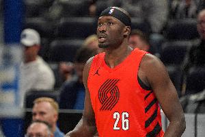 這才是最大競爭對手！里斯三分球4中0拿到6分3板2斷 正負值-18