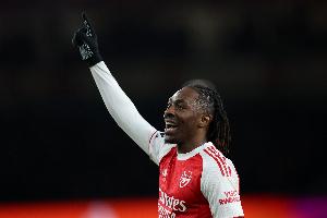 埃澤：這是我一直向上帝祈求的時刻，差點去熱刺？別聊這個了