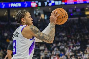 克萊伯撞倒基昂特·喬治&吹防守犯規(guī) 爵士挑戰(zhàn)成功&變進(jìn)攻犯規(guī)