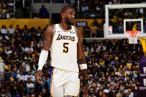 昨天因病缺席訓練！雷迪克：艾頓能出戰(zhàn)今天對陣爵士的比賽