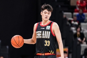 打得可以！王浩然12中7拿到21分4籃板2助攻2搶斷